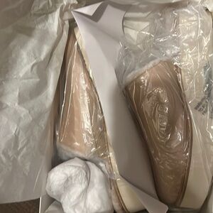 Vince New in box Size 11 Adler 2